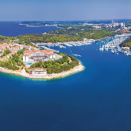 Vakantiehuis 2 Bedroom Cozy In