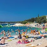 2 Bedroom Pet Friendly In * Pula