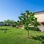 2 Bedroom Pet Friendly In Prázdninový dům