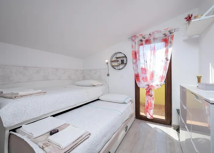 2 Bedroom Cozy In * Pula
