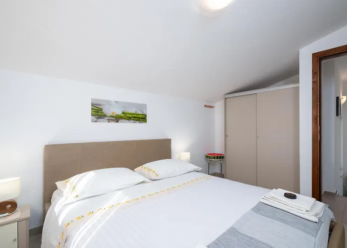 2 Bedroom Cozy In