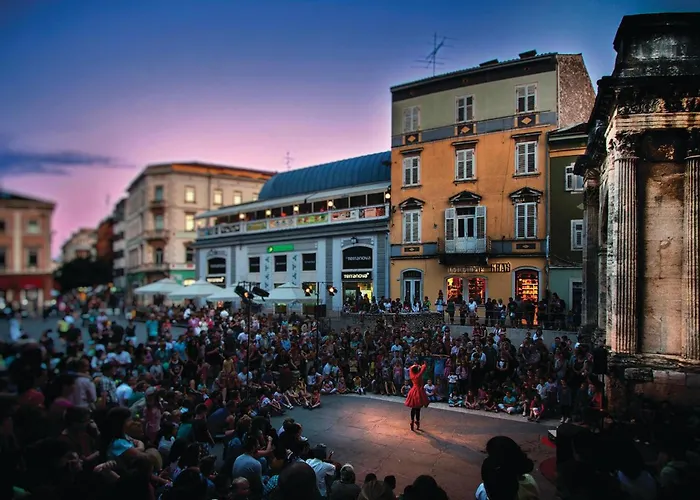 Сasa de vacaciones 2 Bedroom Cozy In