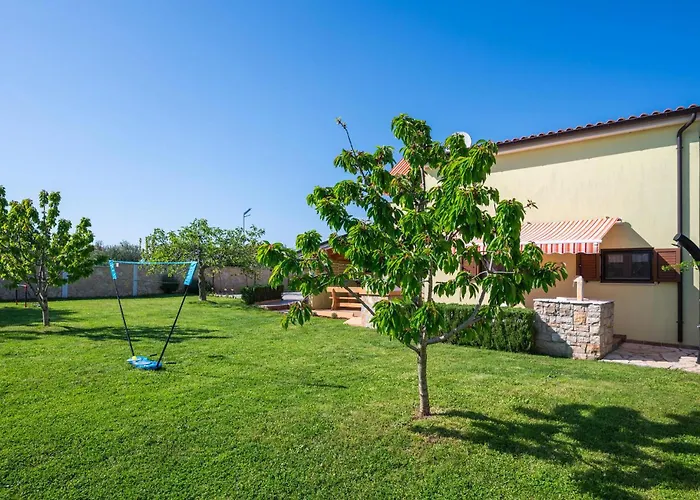 2 Bedroom Cozy In Сasa de vacaciones